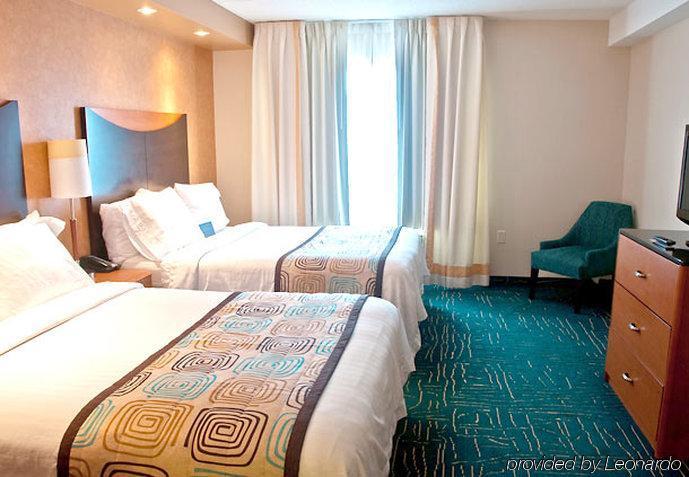 Fairfield Inn & Suites By Marriott Sault Ste. Marie Room photo